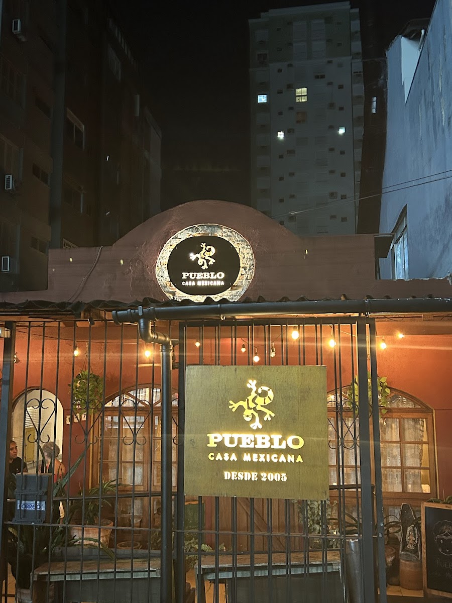 Pueblo Casa Mexicana